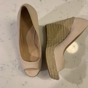 Vince Camuto Women’s size 10 wedge
